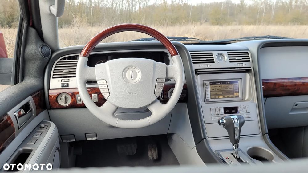 Lincoln Navigator 5.4 4WD Luxury - 10