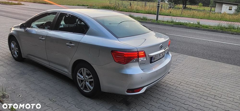 Toyota Avensis 1.8 Active - 2