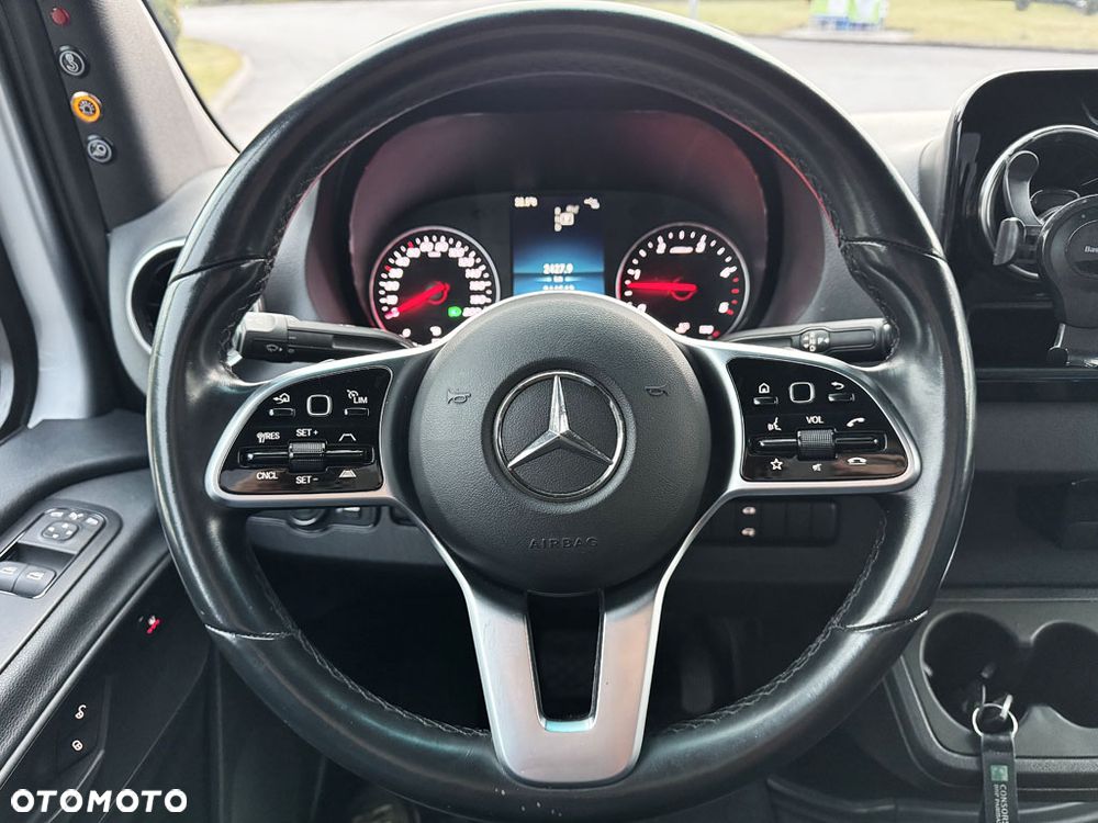 Mercedes-Benz Sprinter - 27