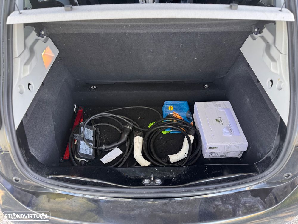 Renault Zoe (c/ Bateria) Life 40 Carga Rápida - 11