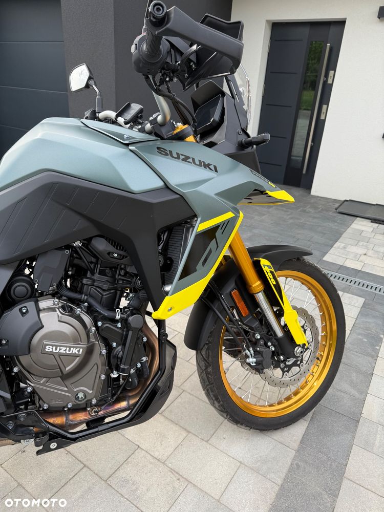 Suzuki V-STROM - 8