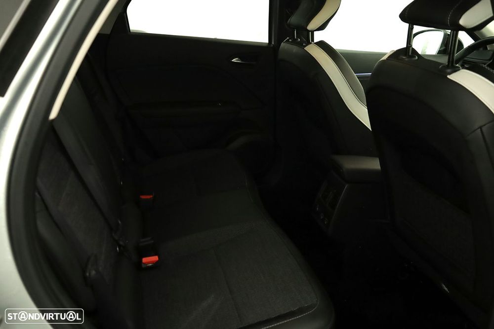 Renault Captur 1.0 TCe Techno Bi-Fuel - 24