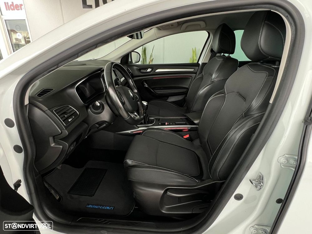 Renault Mégane Sport Tourer 1.5 Blue dCi Intens - 10