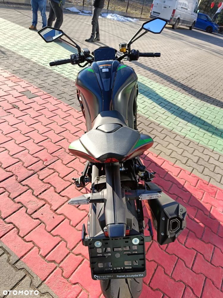 Kawasaki Z - 8