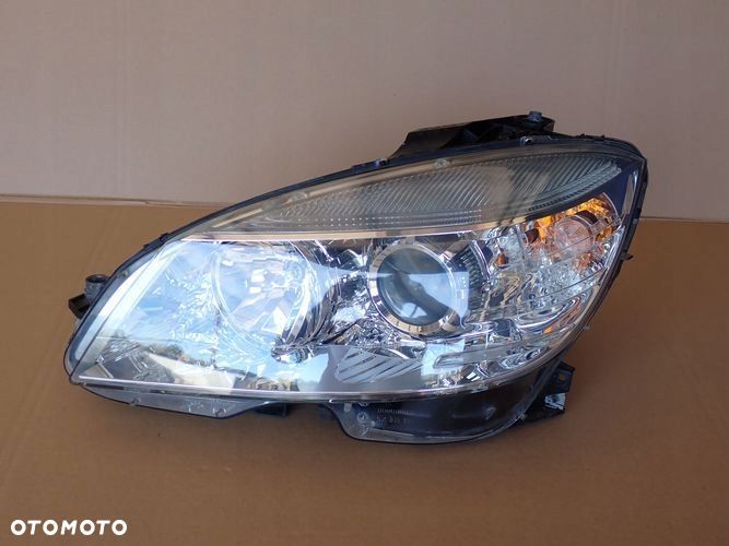 MERCEDES W204 204 C-KLASA reflektor lewy lampa lewa A2048208361 - 1
