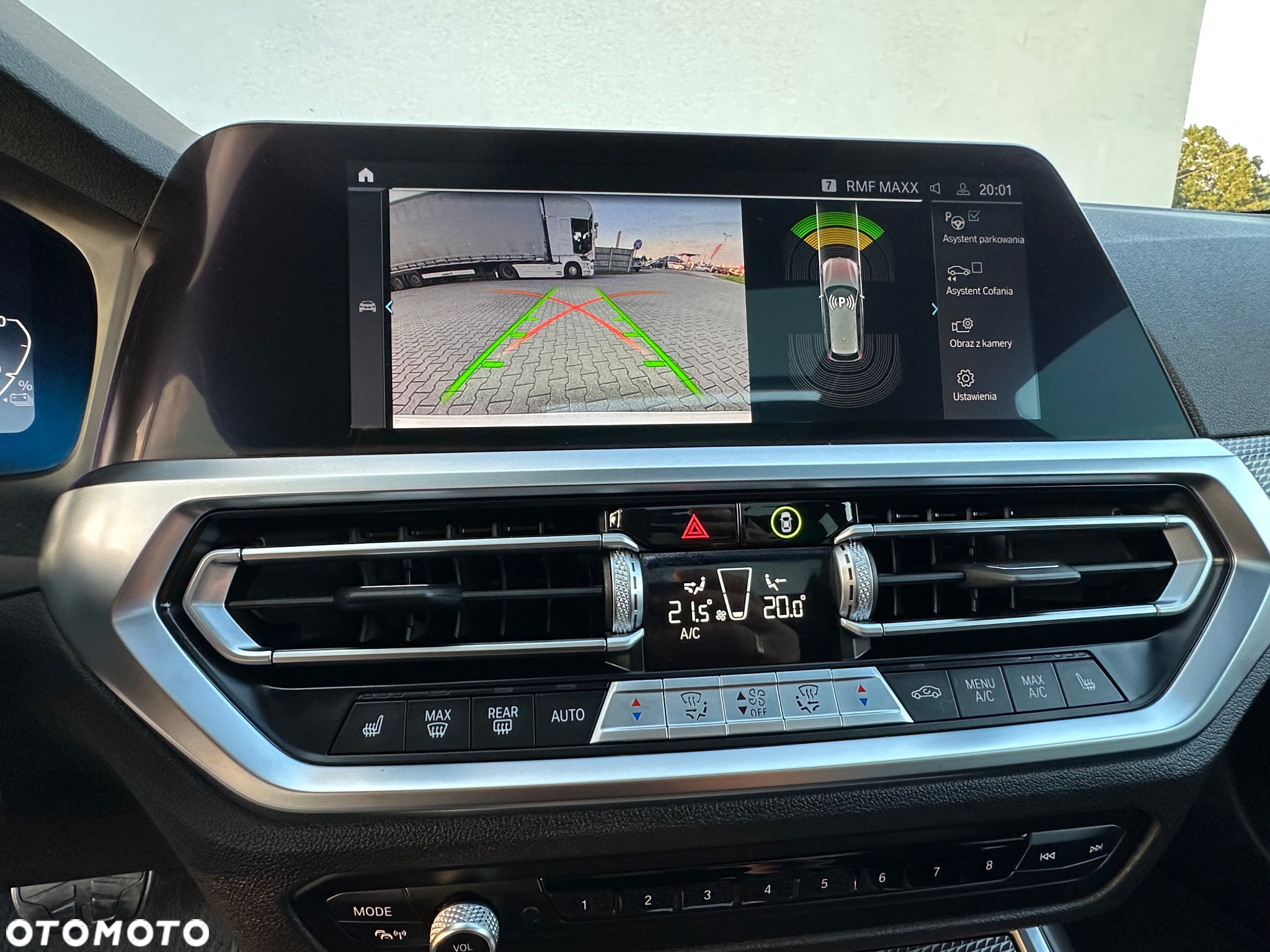 BMW Seria 3 330e PHEV M Sport sport - 28