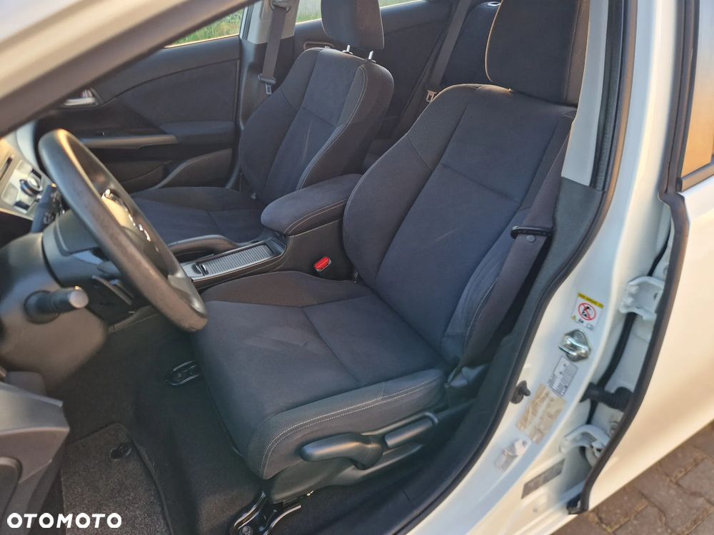 Honda Civic 1.8 i-VTEC Automatik S - 10
