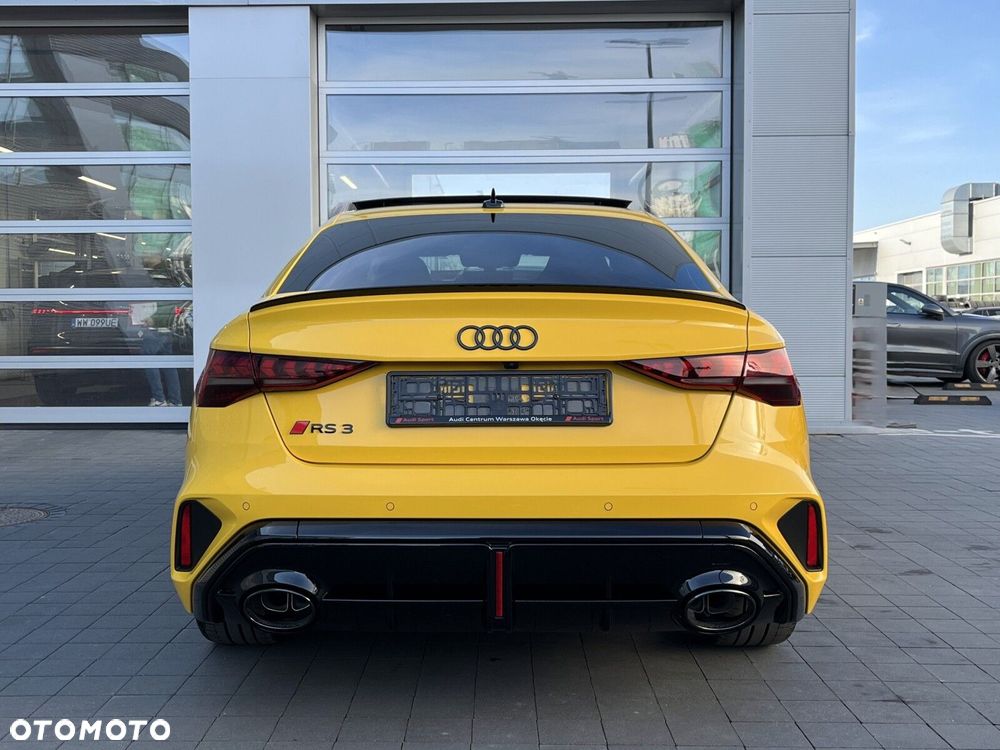 Audi RS3 Limousine - 7