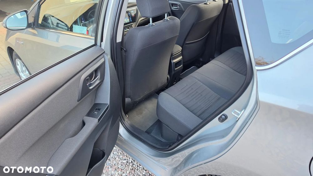 Toyota Auris Hybrid 135 Premium - 13