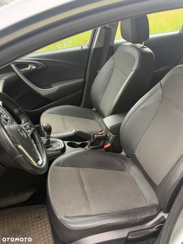 Opel Astra 1.7 CDTI Executive - 6