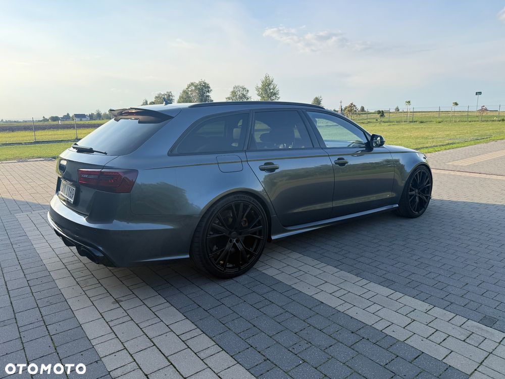 Audi RS6 Avant Standard - 3