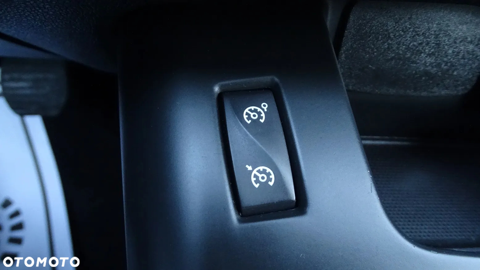 Renault Grand Scenic ENERGY dCi 110 EDC INTENS - 20