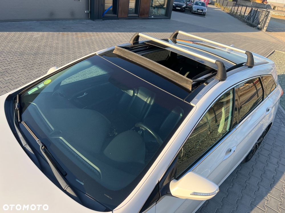 Hyundai i40 Kombi 1.7 CRDi DCT Premium - 7