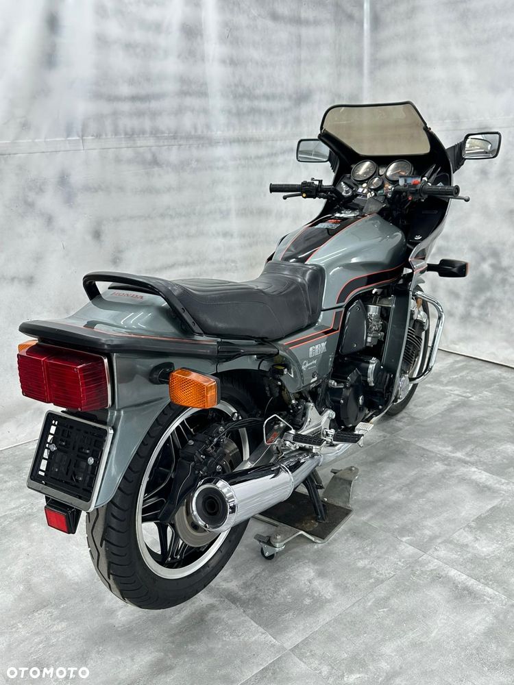 Honda CBX - 8