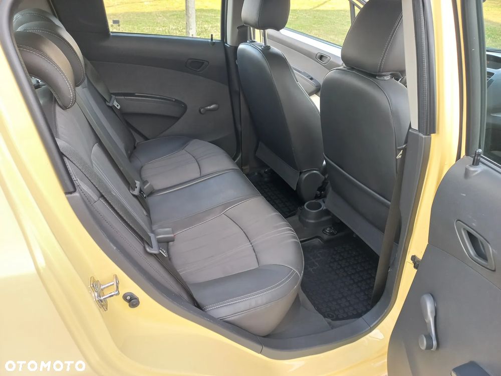 Chevrolet Spark 1.0 - 33