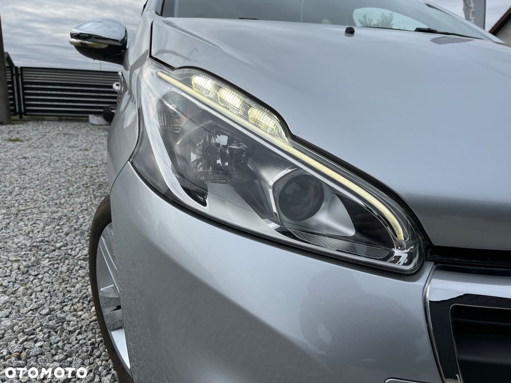 Peugeot 208 1.2 PureTech Style - 7