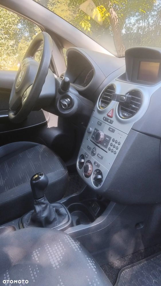 Opel Corsa - 13