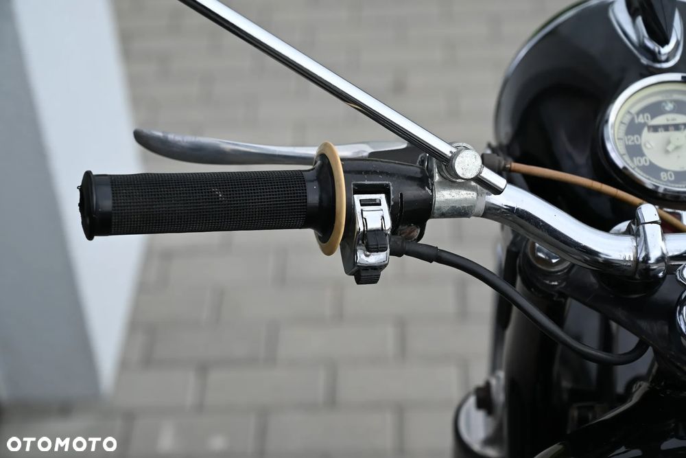 BMW R - 28