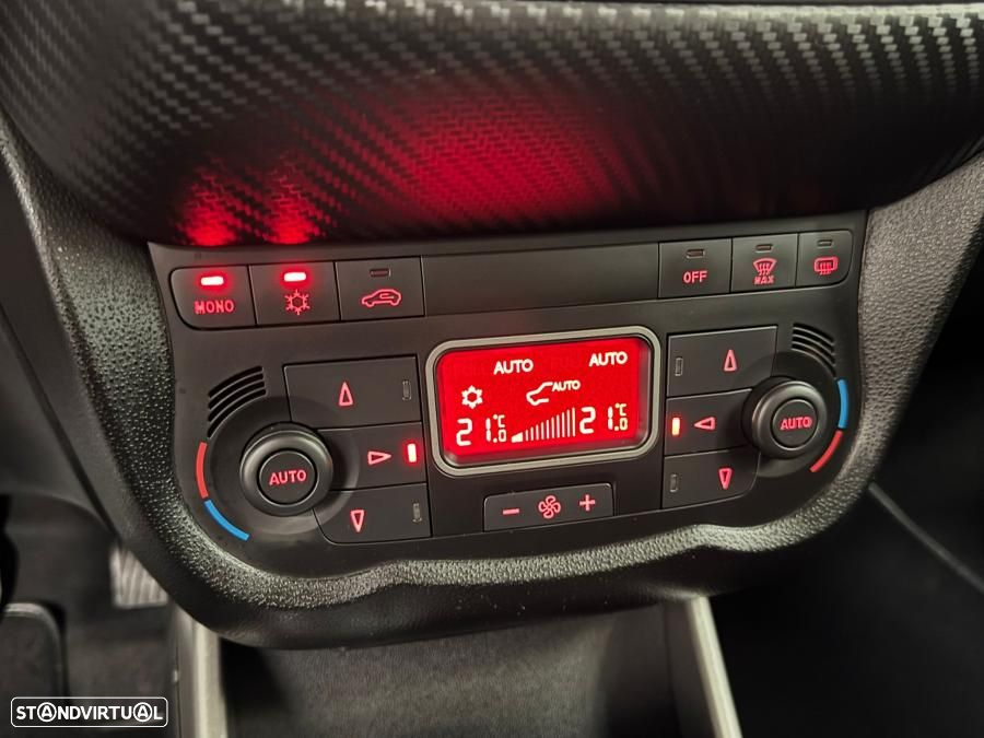 Alfa Romeo MiTo 1.3 JTD Distinctive S&S - 23