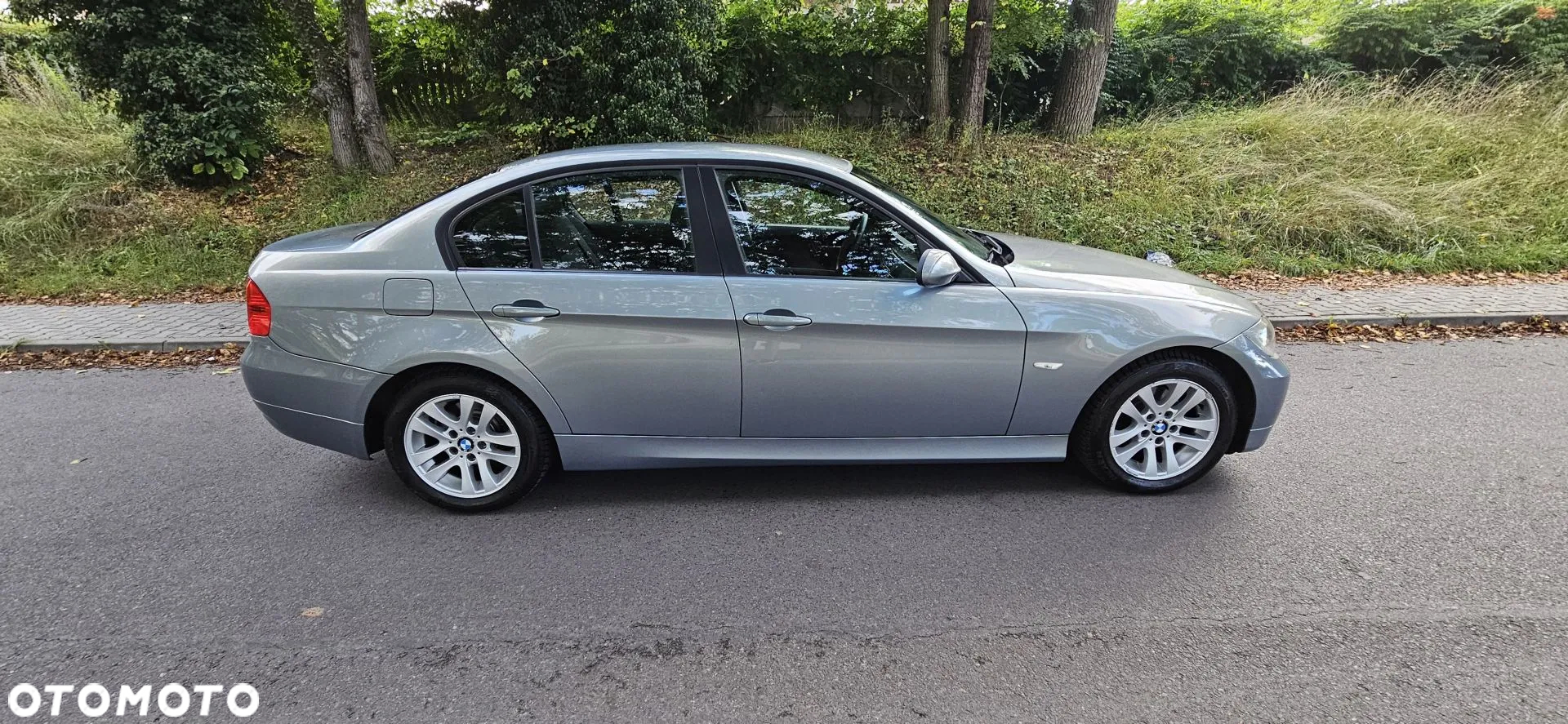BMW Seria 3 318i - 4