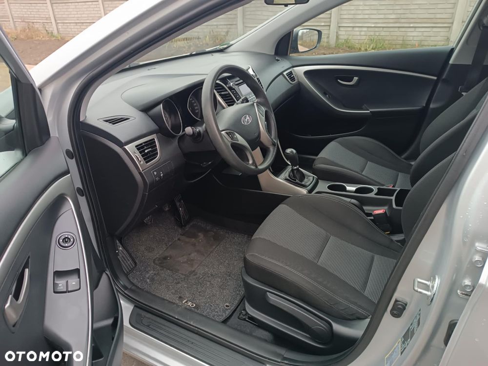 Hyundai i30 1.4 Classic + - 5