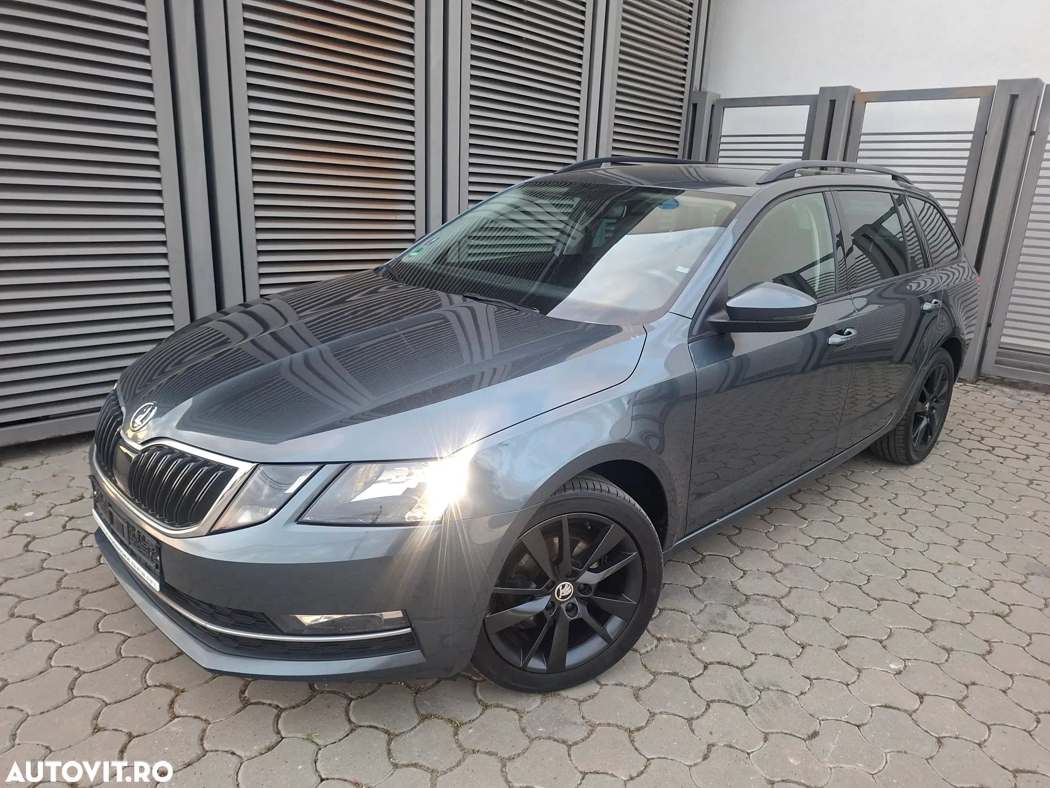 Skoda Octavia Combi 1.6 TDI Green tec Active - 1