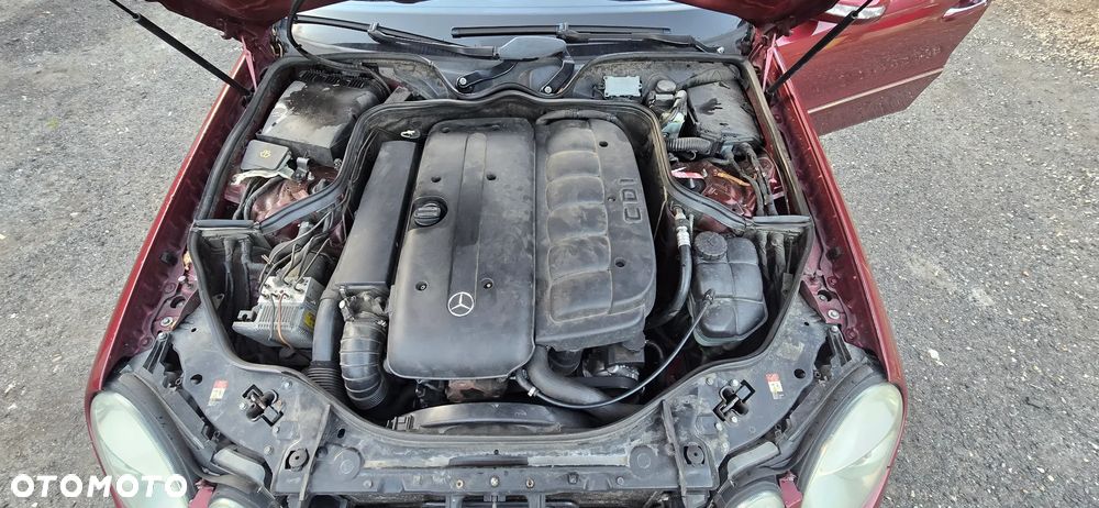 Mercedes-Benz Klasa E 320 CDI T Avantgarde - 2