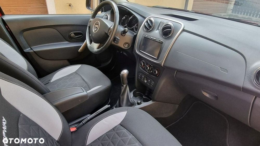 Dacia Sandero Stepway - 12