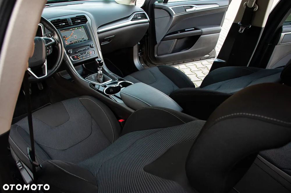 Ford Mondeo SW 2.0 TDCi Titanium - 26