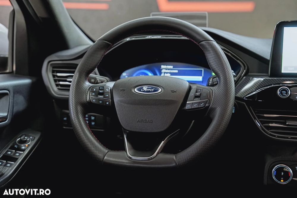 Ford Kuga 2.5 Duratec FHEV ST-LINE X - 29
