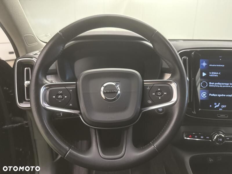 Volvo XC 40 T3 Momentum Pro - 13