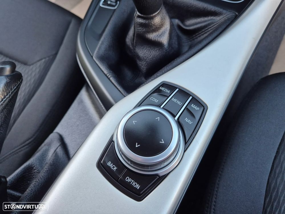 BMW 116 d Advantage - 34