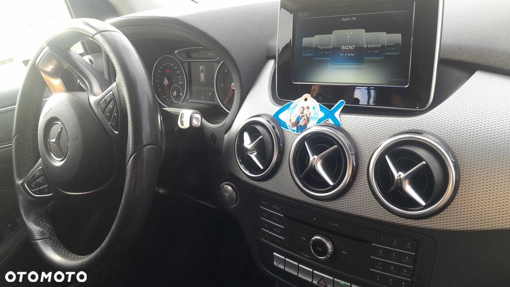 Mercedes-Benz B-Class 2017 photo 5