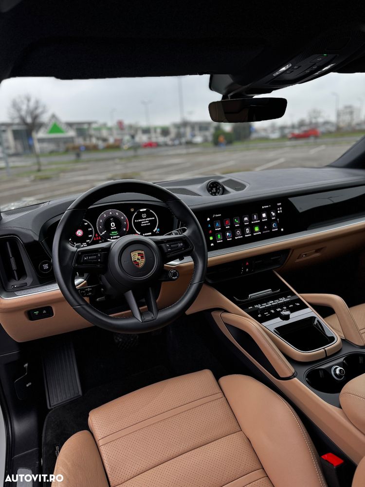 Porsche Cayenne - 7