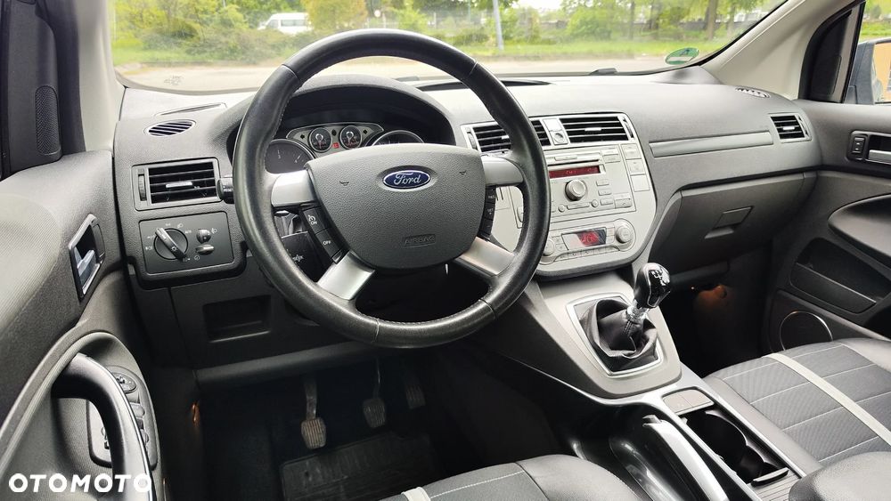 Ford Kuga 2.0 TDCi Titanium - 24