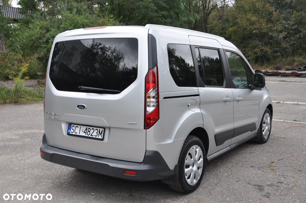 Ford Tourneo Connect - 8