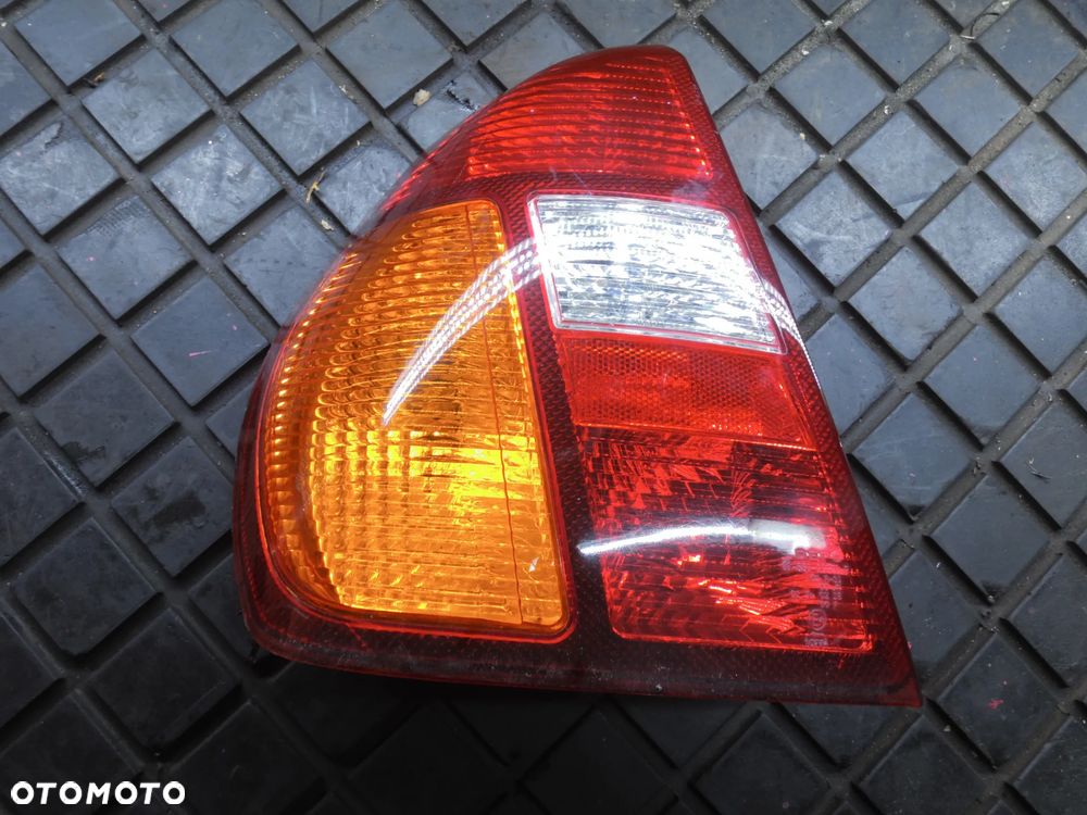 RENAULT THALIA I LAMPA LEWY TYŁ LEWA TYLNA WTYCZKA INSTALACJA POSIADAM 3 SZT - 7