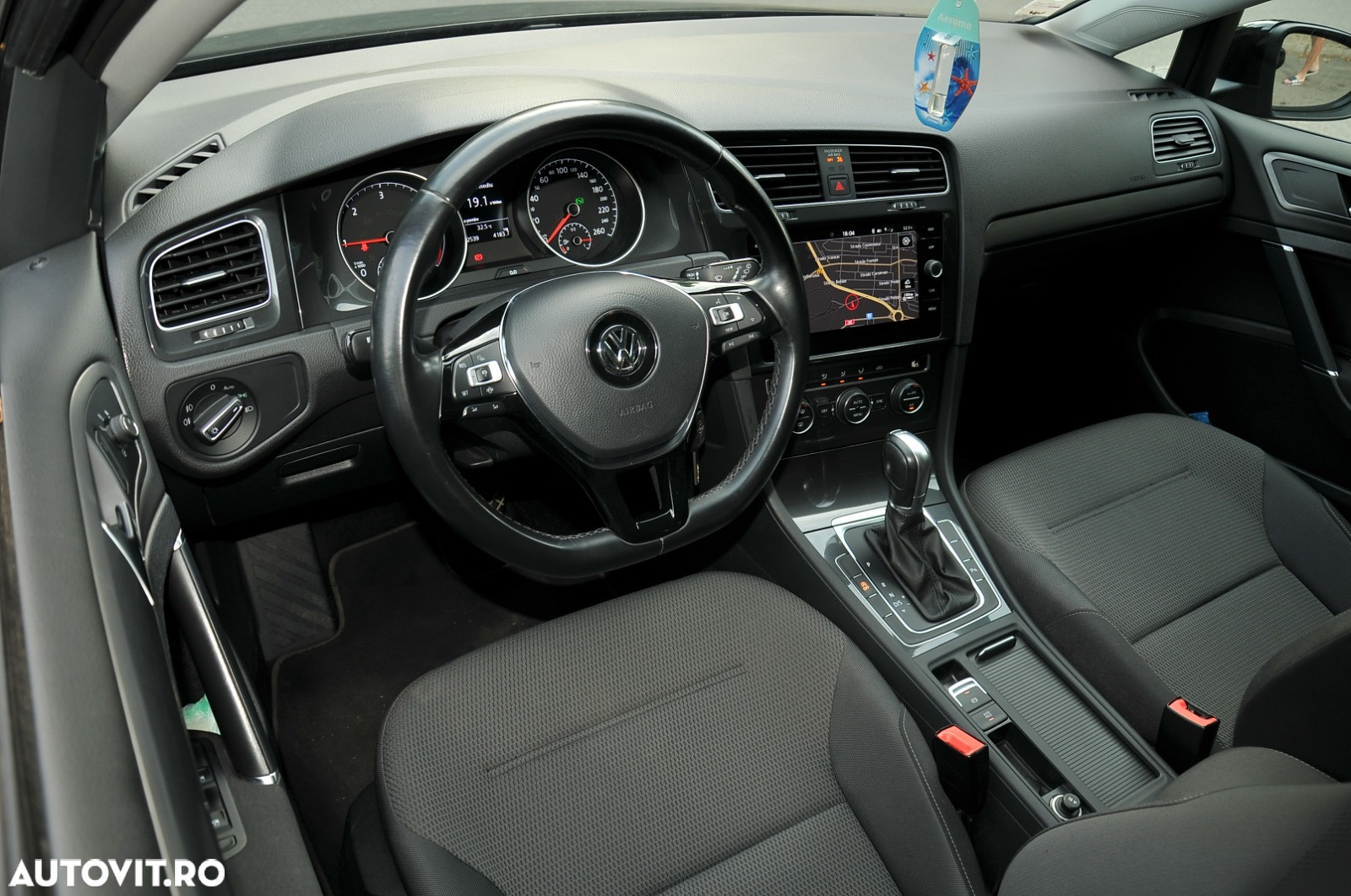 Volkswagen Golf 2.0 BlueTDI DSG Comfortline - 27