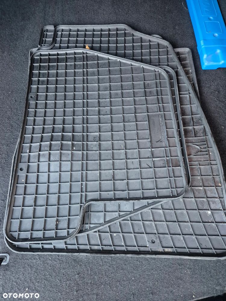 Ford Focus - 24