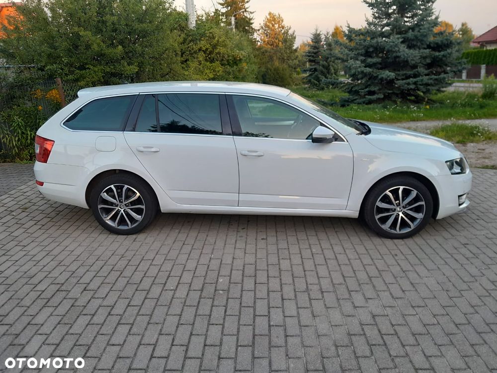Skoda Octavia 2.0 TDI DSG Premium Edition - 8