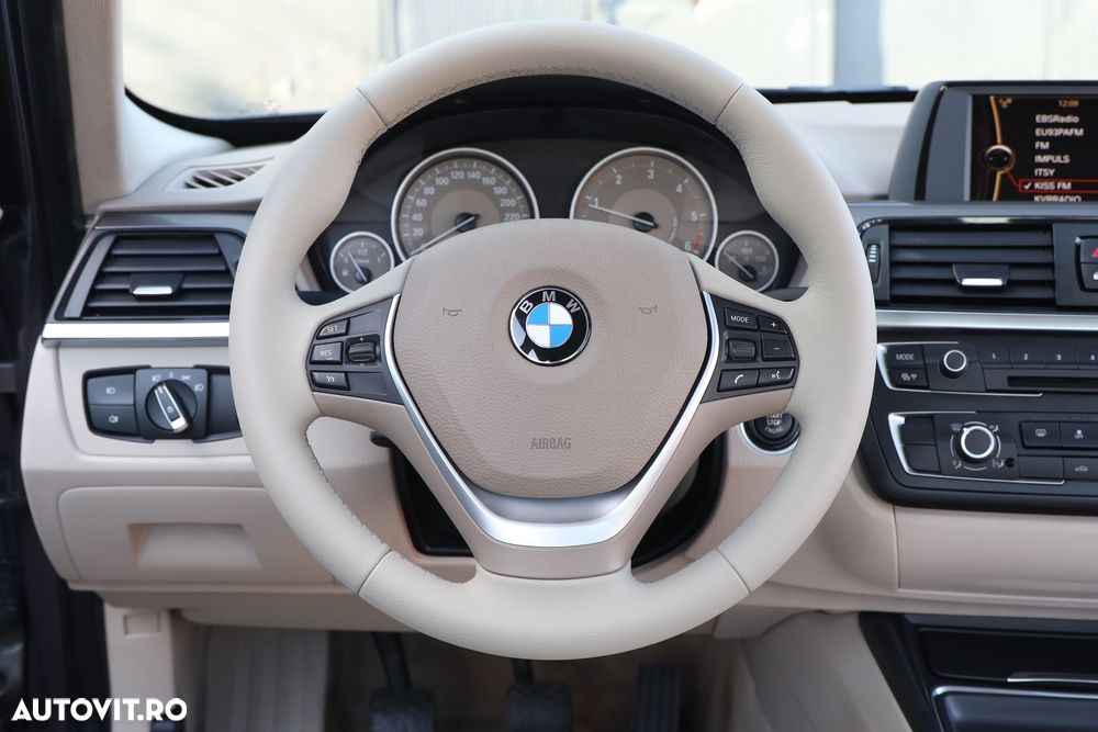 BMW Seria 3 318d Touring Modern Line - 29