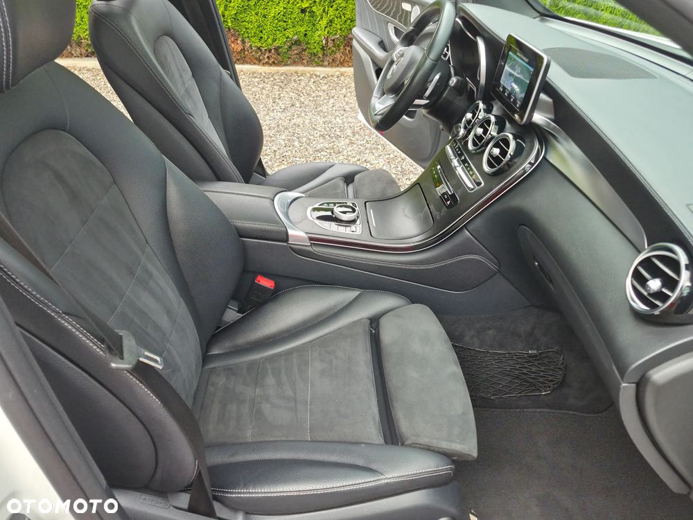 Mercedes-Benz GLC 250 d 4Matic 9G-TRONIC Edition 1 - 24