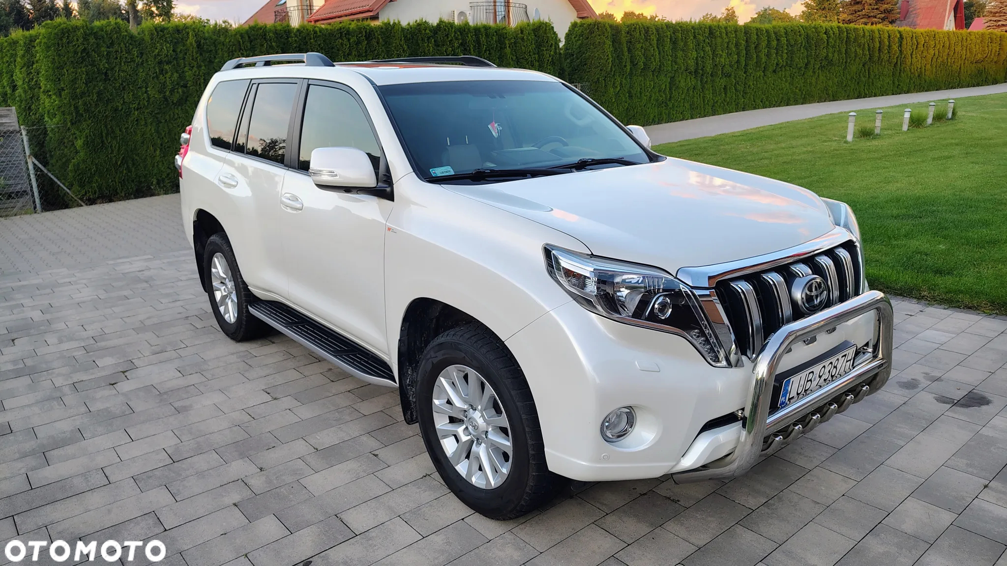 Toyota Land Cruiser - 3