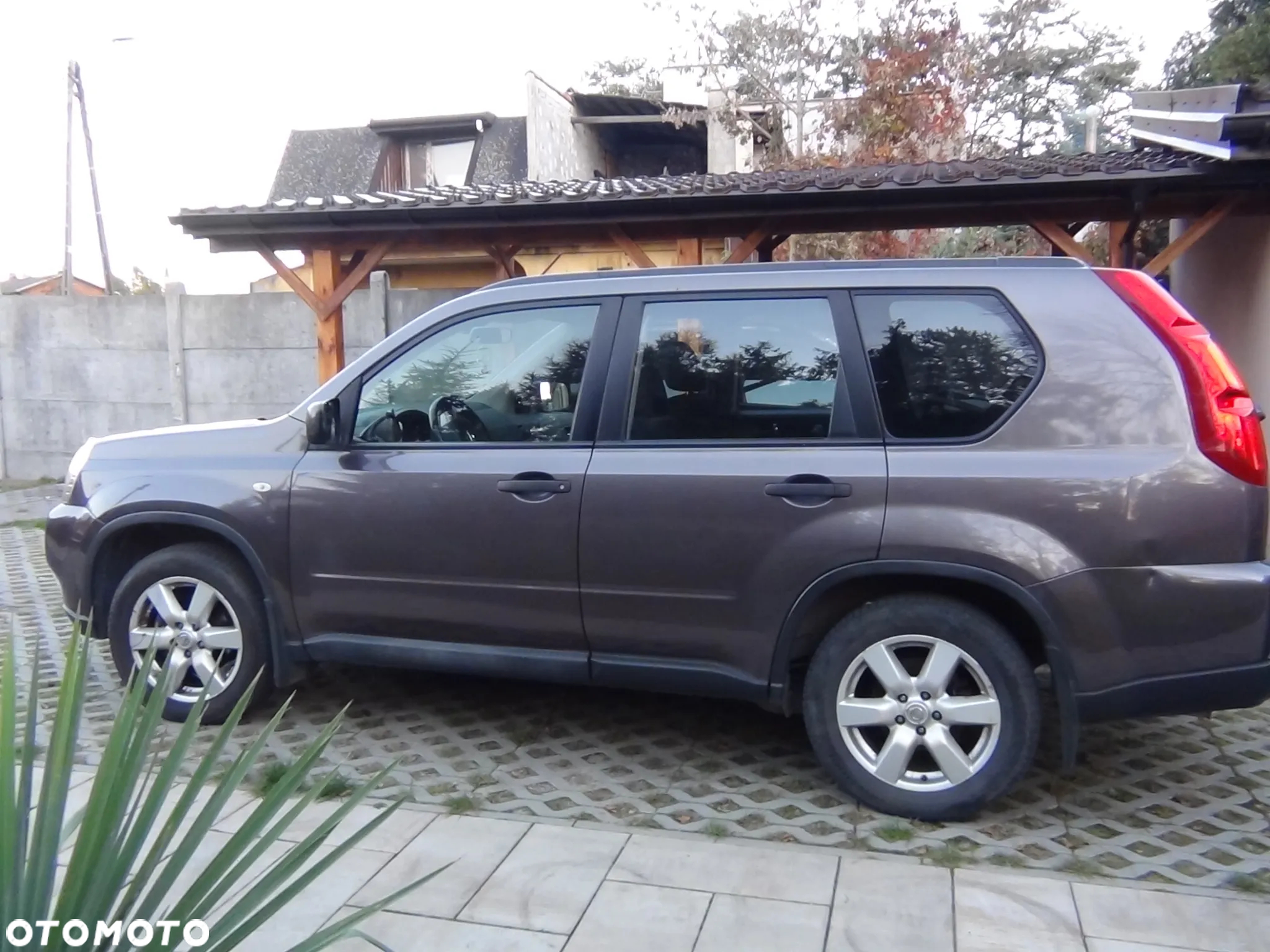 Nissan X-Trail 2.0 dCi 4x4 DPF Automatik LE - 2