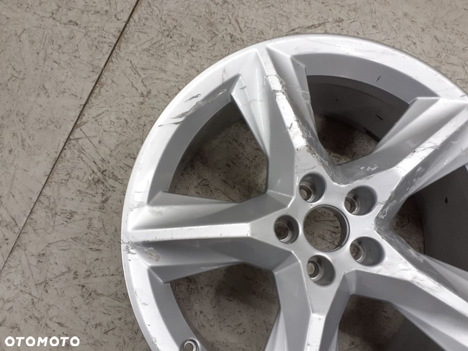 FELGA ALUMINIOWA AUDI Q7 4M0601025F 8.0JX19 ET28 - 2