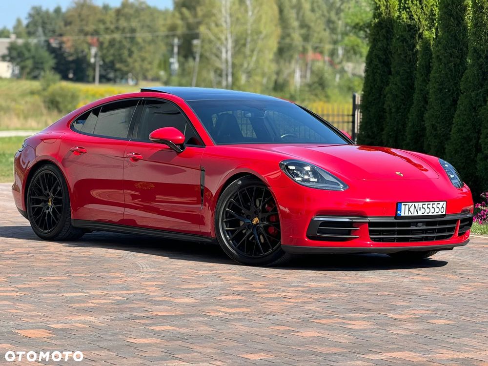 Porsche Panamera 4 - 33