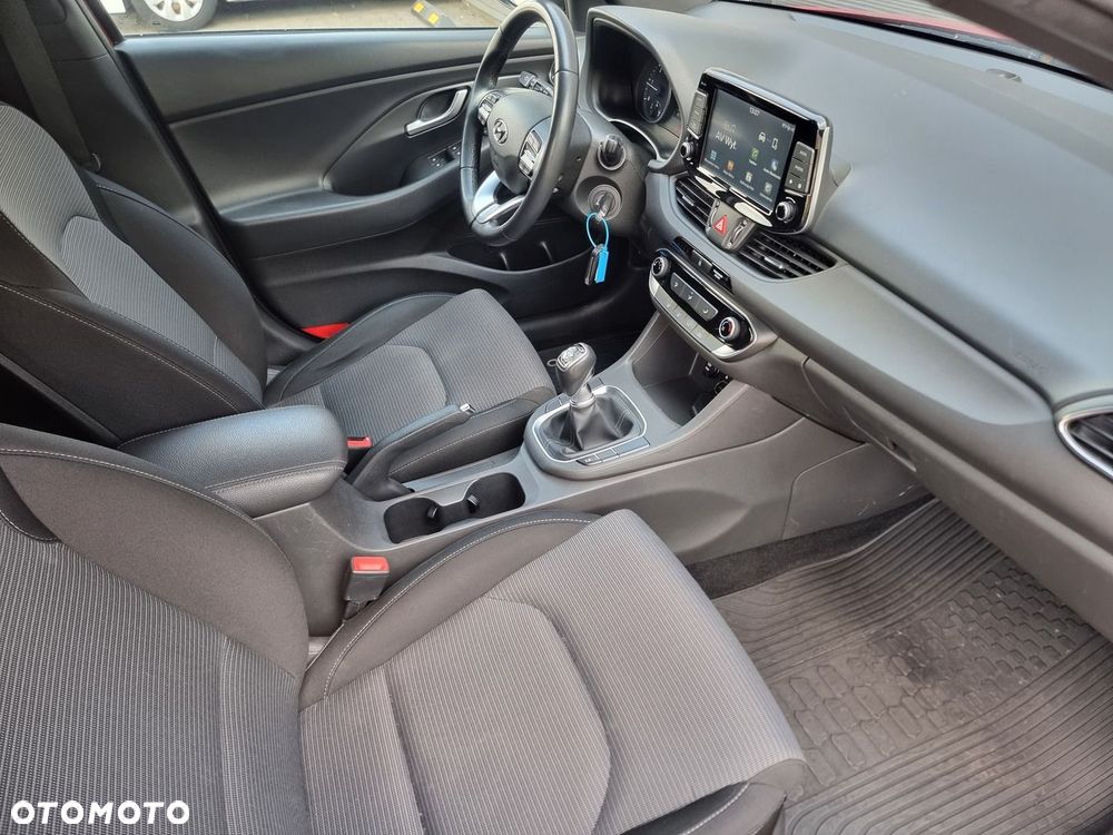 Hyundai i30 1.6 D GET - 19
