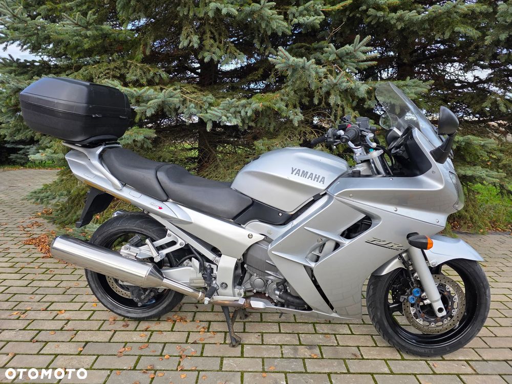 Yamaha FJR - 18