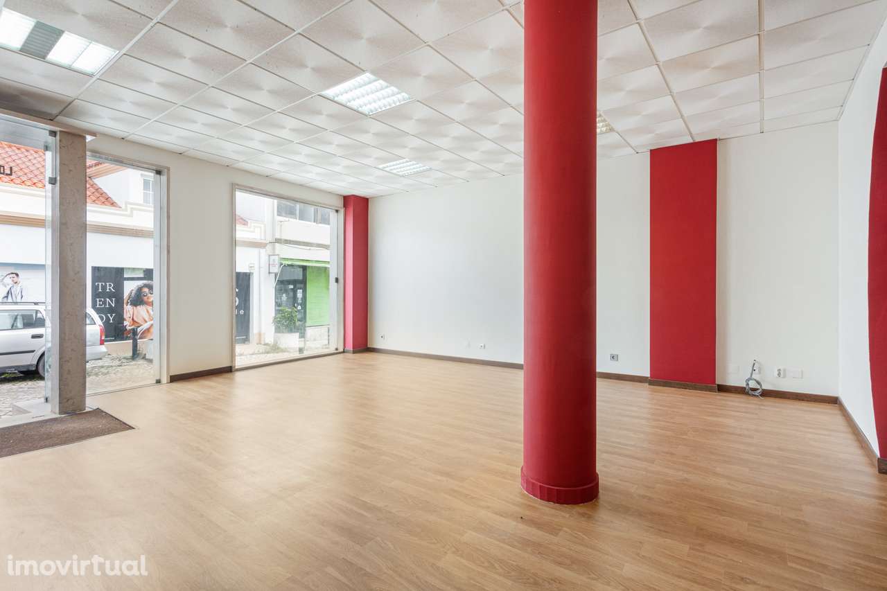 Loja com parqueamento, Costa da Caparica - Grande imagem: 2/14