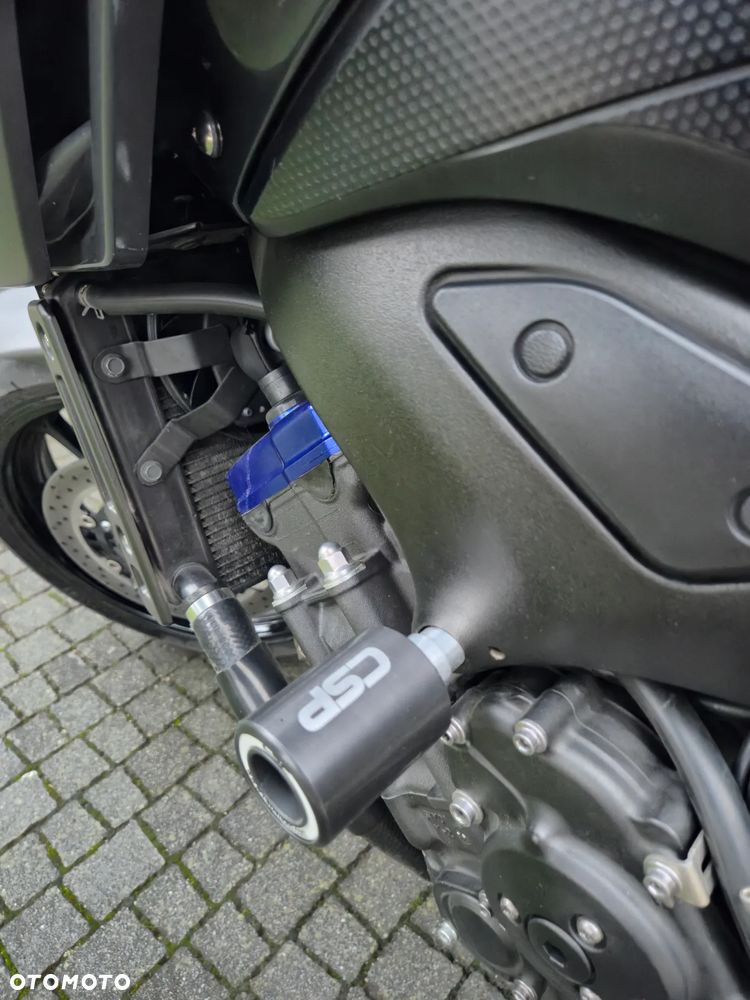 Yamaha FZ8 - 14